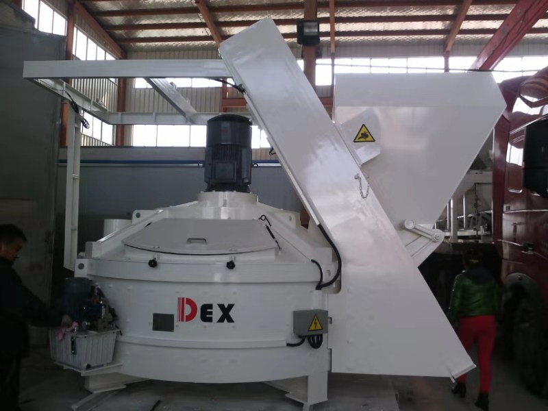 強制式混凝土攪拌機